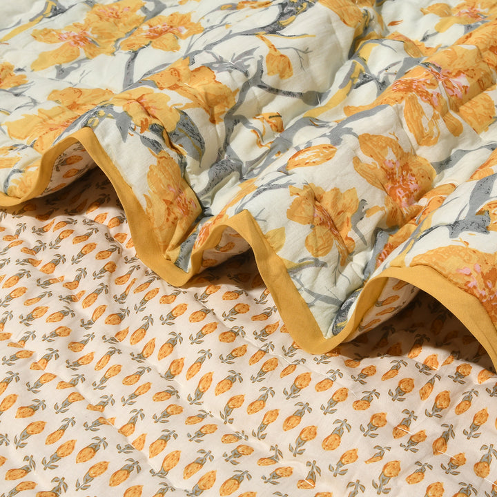 Short Bread Yellow Cotton Quilt