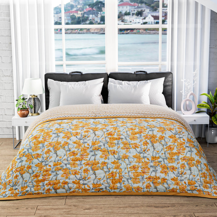 Short Bread Yellow Cotton Quilt