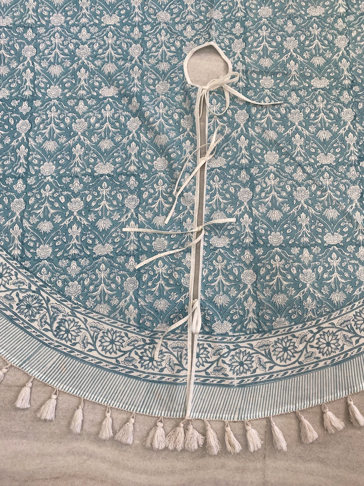 Teal and White Indian Floral Hand Block Printed 100% Pure Cotton Cloth Christmas Tree Skirt With Pom Pom, Farmhouse Outdoor Home Party , Gift for her, gifts