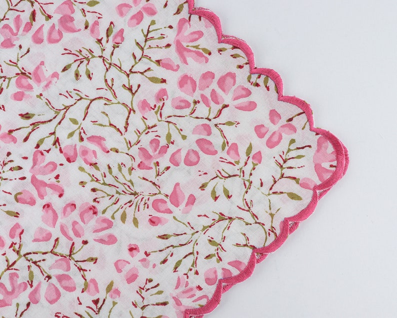 Taffy Pink, Pickle Green Scallop Embroidery Napkins