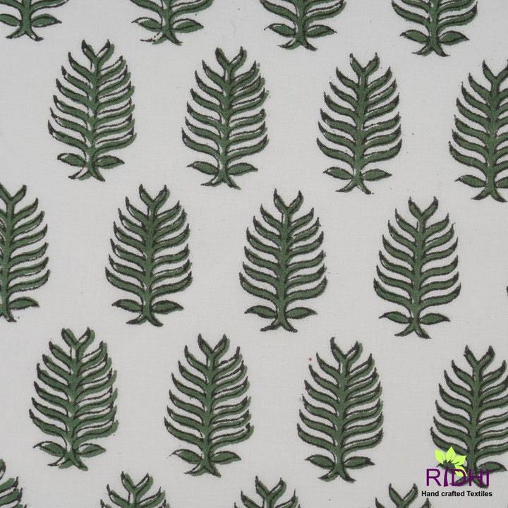 Juniper Green Scallop Embroidery Napkins