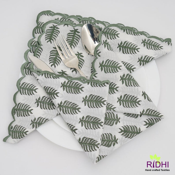 Juniper Green Scallop Embroidery Napkins