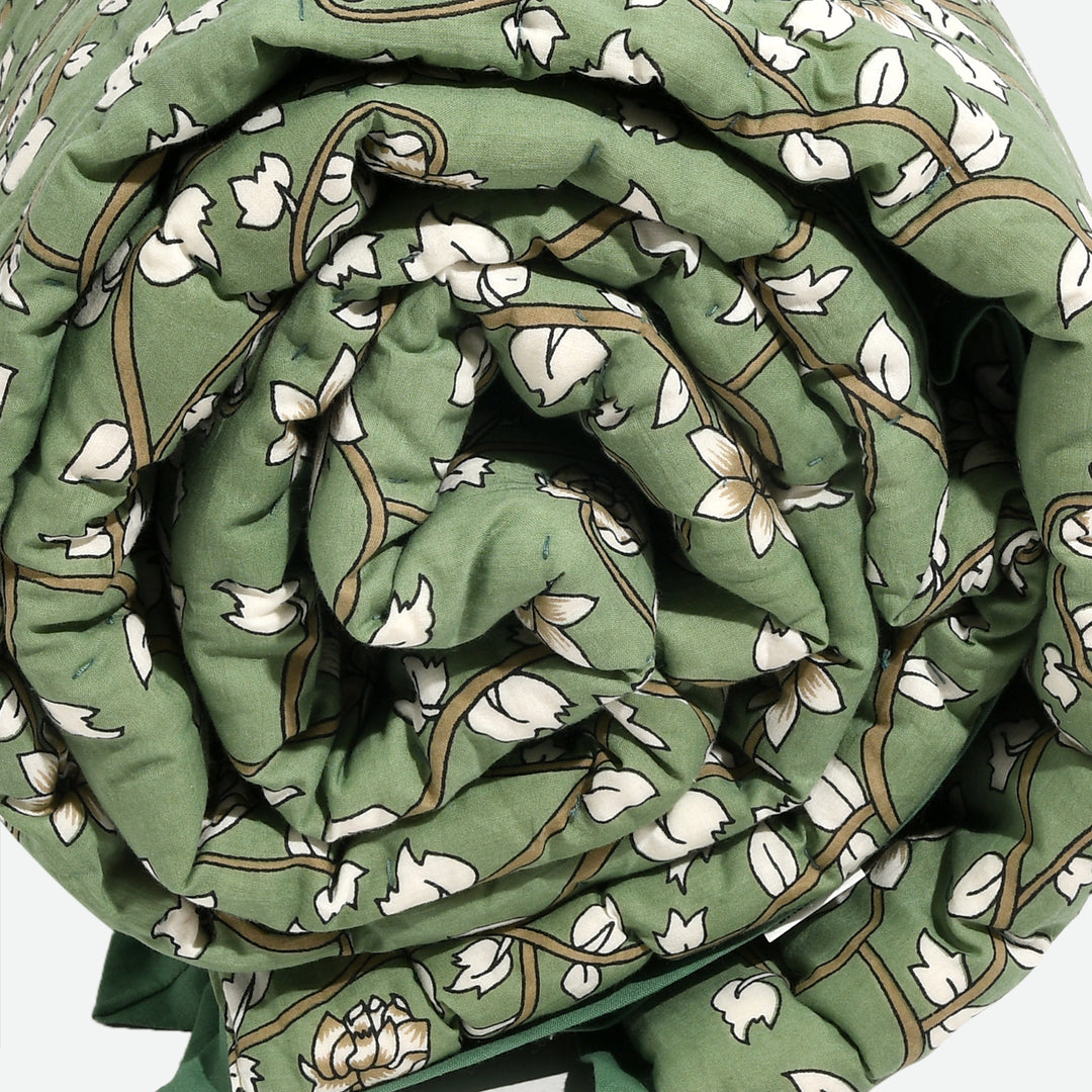 Camouflage Green Cotton Quilt