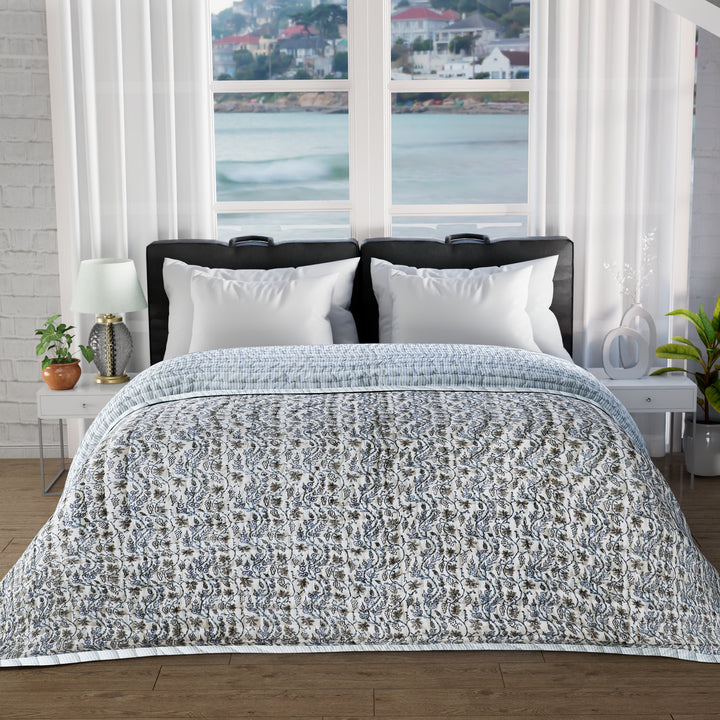 Baby Blue Eyes Cotton Quilt