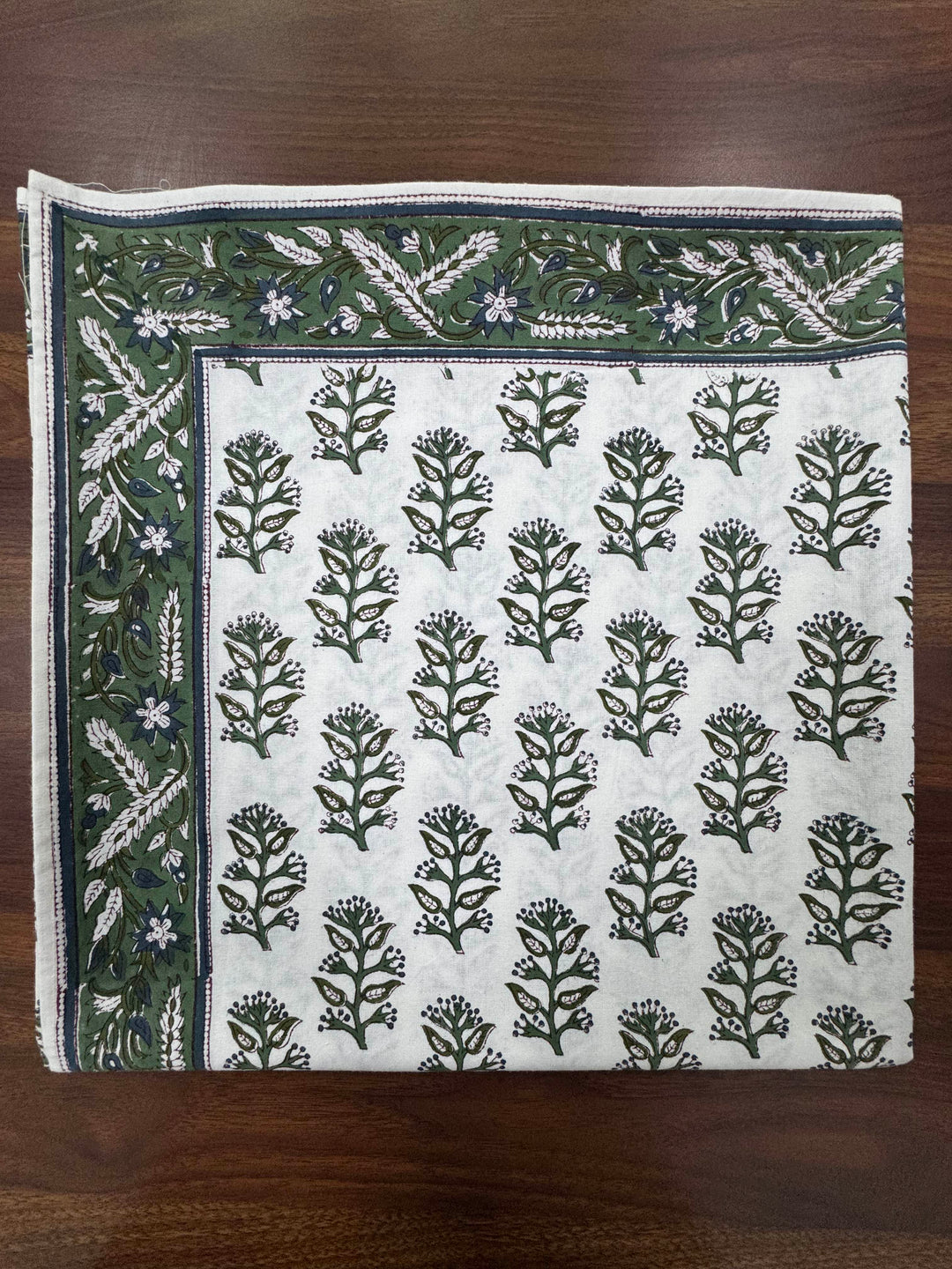 Evergreen Grace Tablecloth Product Image 7