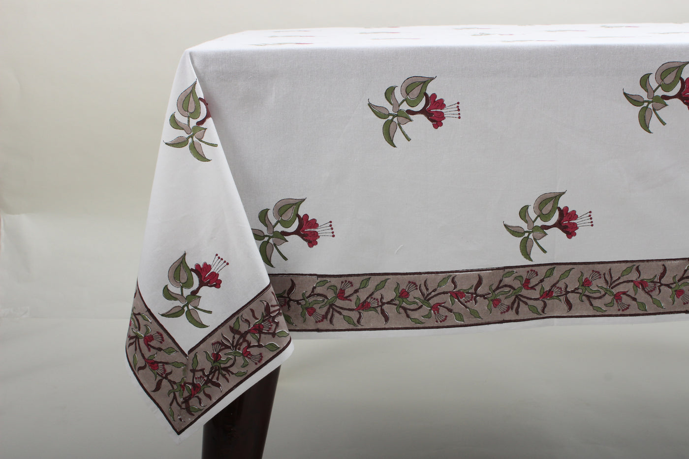 Fabricrush Tablecloth Alabama Crimson Indian Floral Block Printed Dining tablecloth, Fuschia Table Cover, Table Top, Linen Set French Design Home Decor