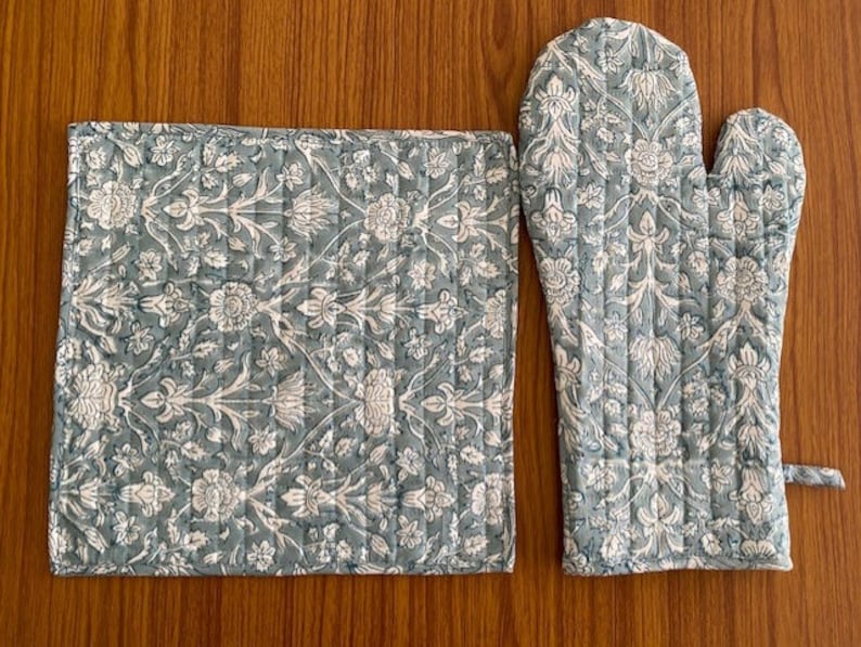 Fabricrush Indian Block Printed Kitchen oven Mitts and pot holder, Quilted oven mitts, Oven Mitten, Oven glove, Baking glove
