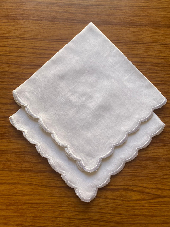 White Pure Indian Linen Embroidery Scalloped Napkins