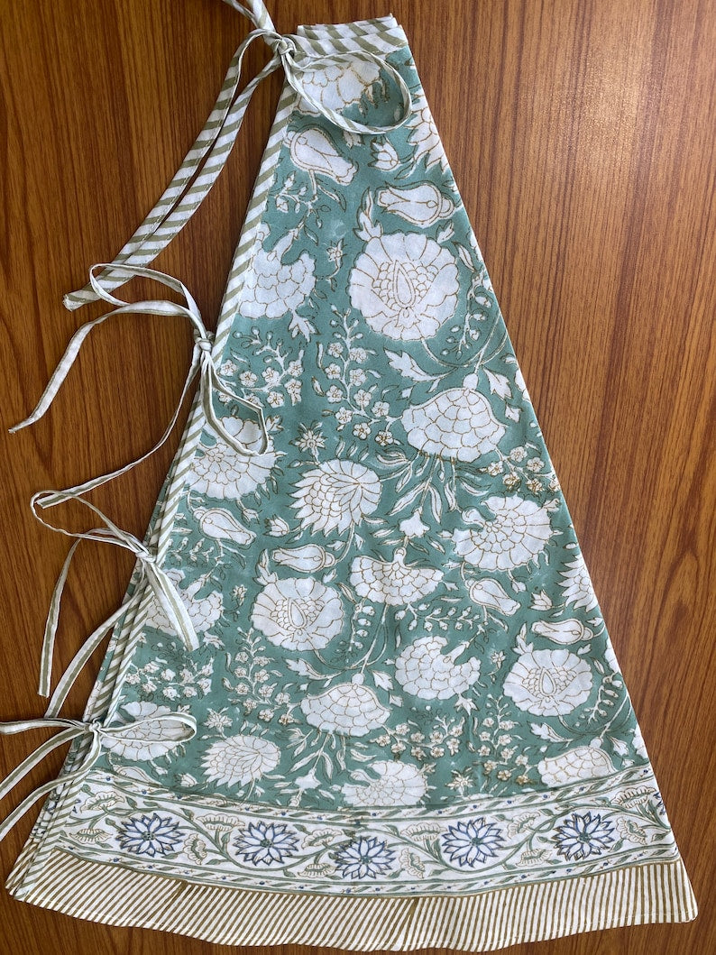 Fabricrush Turquoise and Old Moss Green Indian Floral Hand Block Printed Cotton Cloth Christmas Tree Skirt, Farmhouse Outdoor Home House Farmhouse, Gift for her, gifts