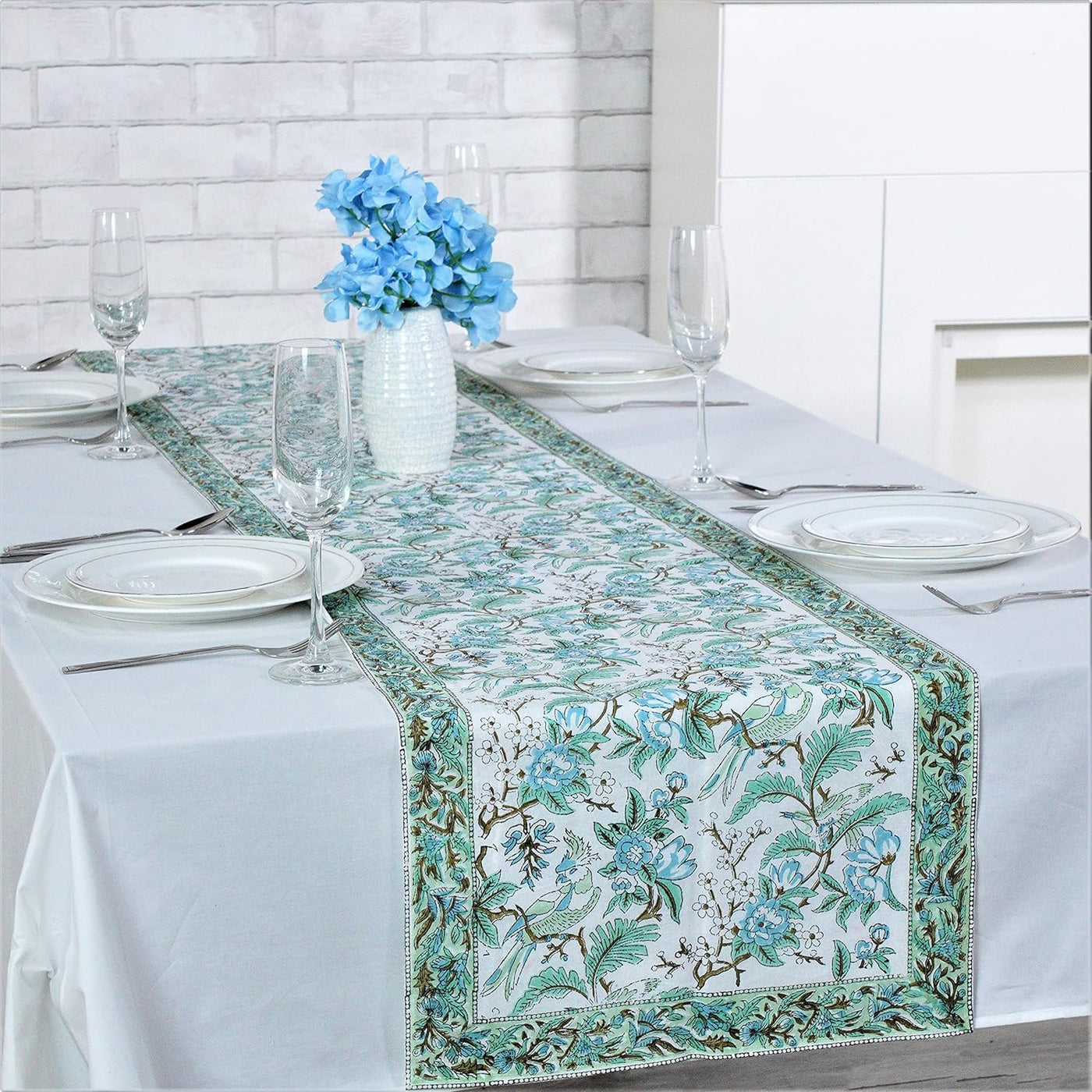 Fabricrush Russian Green Tablerunners 100% Cotton Decorative Table Cover for Home, Kitchen, Dining, Cocktail Party Parties Family Dinners Wedding Thanksgiving/Christmas