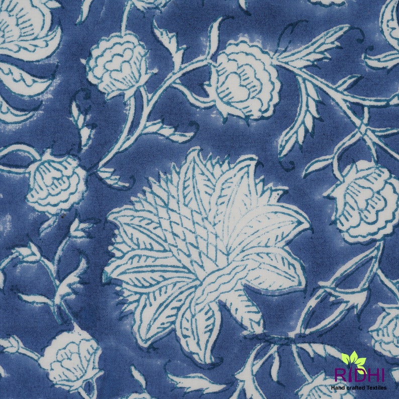 Aegean Blue Scallop Embroidery Napkins Product Image 2