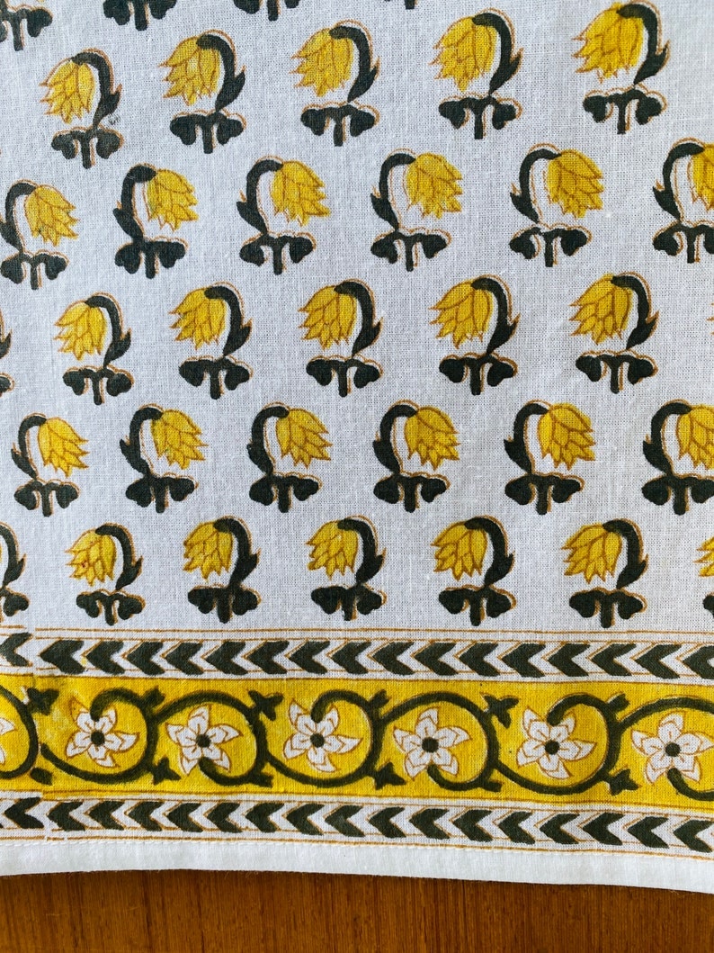 Fabricrush Vintage Yellow Drip Flower Indian Floral Hand Block Printed Cotton Cloth Tablecloth Table Cover Farmhouse Wedding Party Restaurant Home Gift