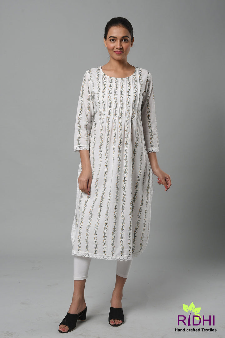 Long Kurti Tunic ,Bridesmaid dress, Gift for her, Gift for Mom, Pleated Top, Top with Lace, Summer Dress, India Block Print Top