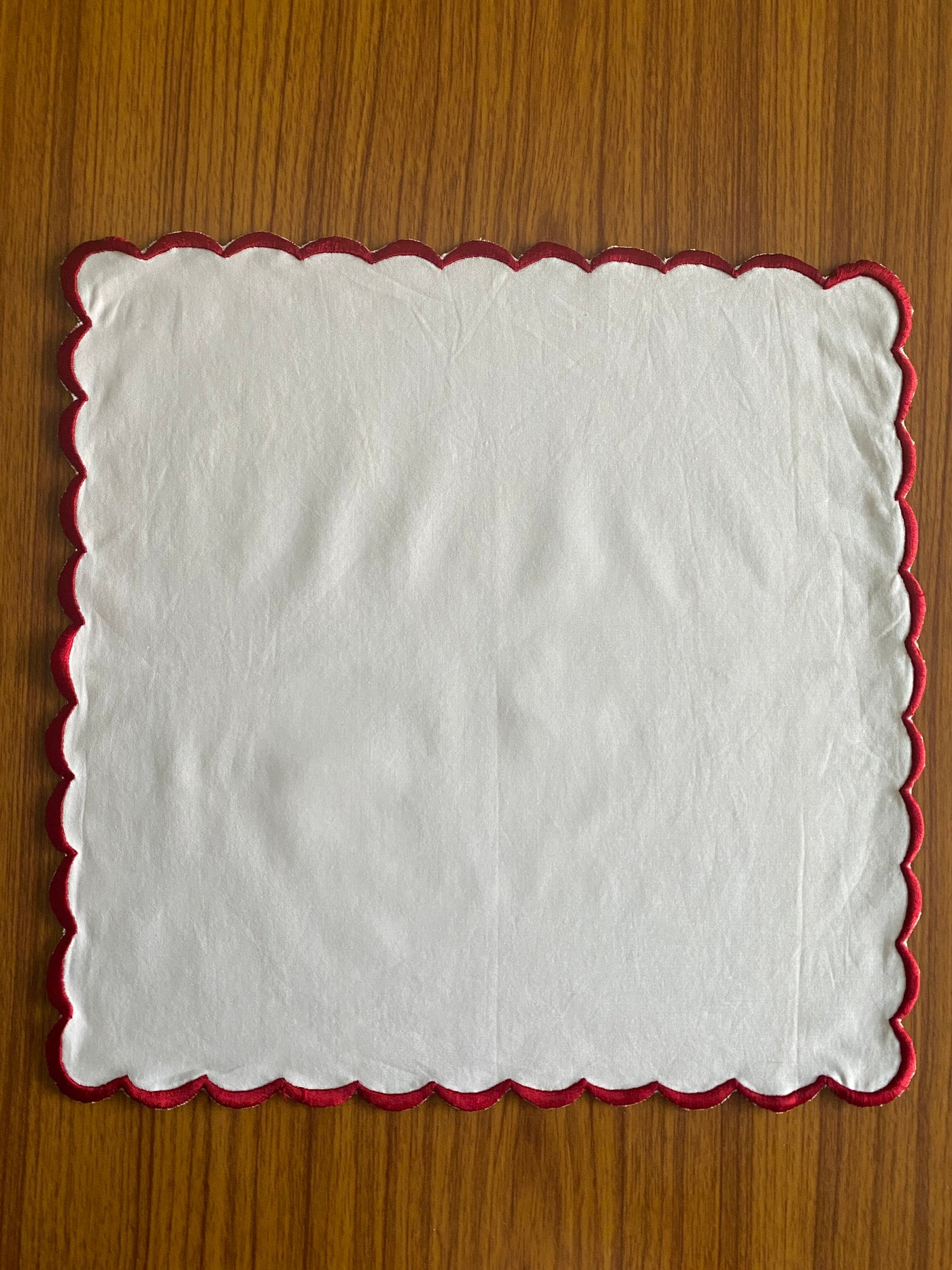 White Indian Soft Cotton Cloth Embroidered Scallops Napkins, Housewarming Farmhouse Home Event Wedding Gifts, 9X9"- Cocktail 18x18"- Dinner